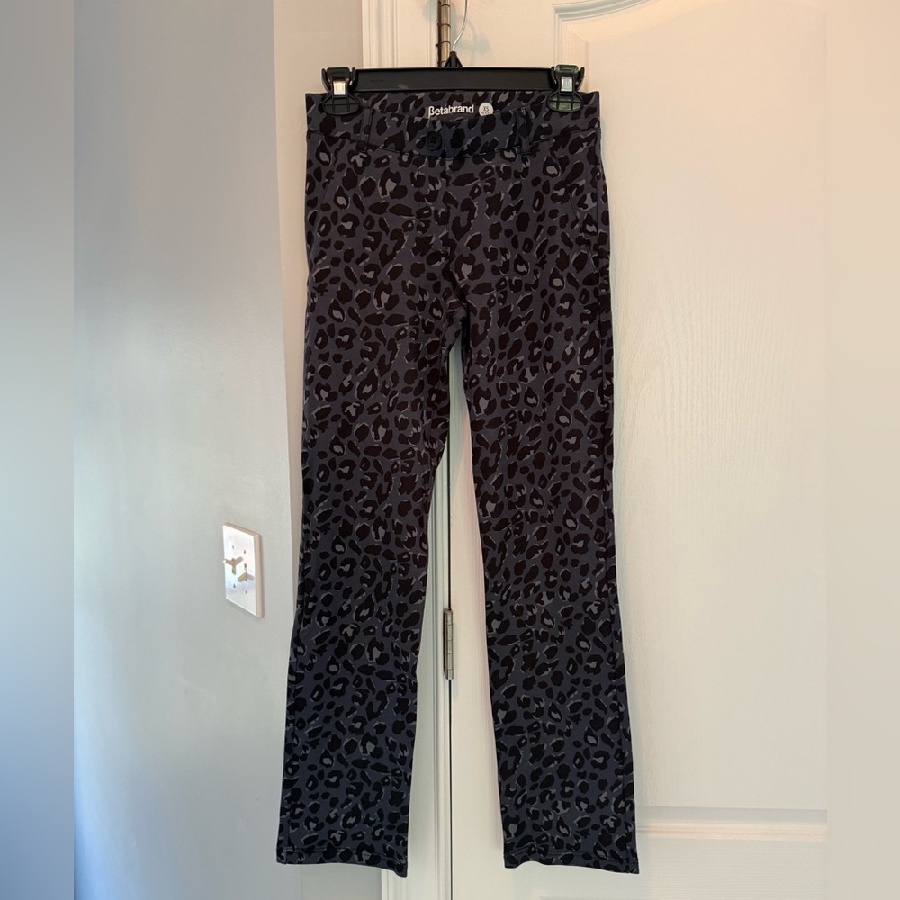 Betabrand Gray and Black Leopard Print Pants